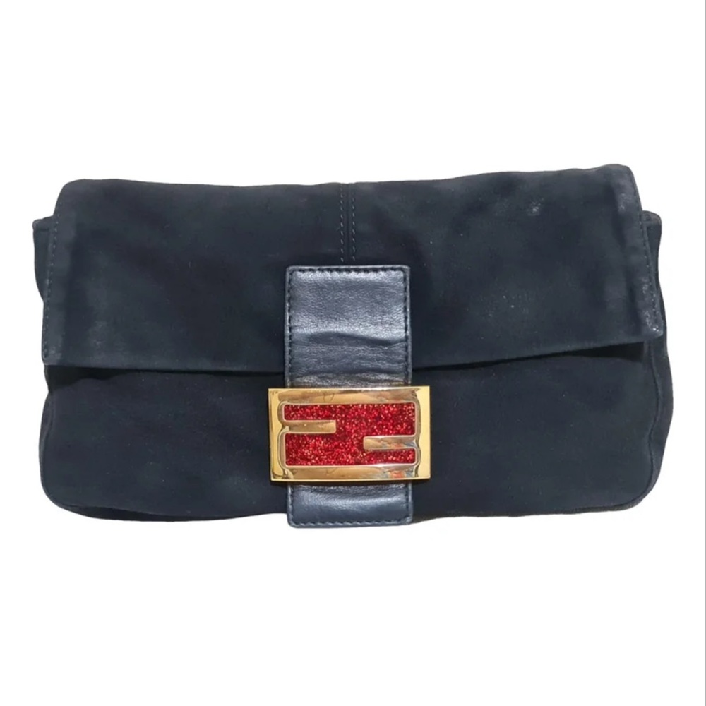Fendi Baguette.